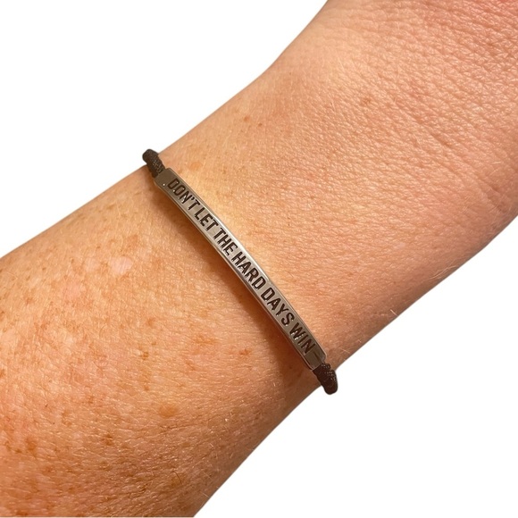 “Don’t Let the Hard Days Win” Inspirational Braided Bracelet NWOT - Picture 3 of 3